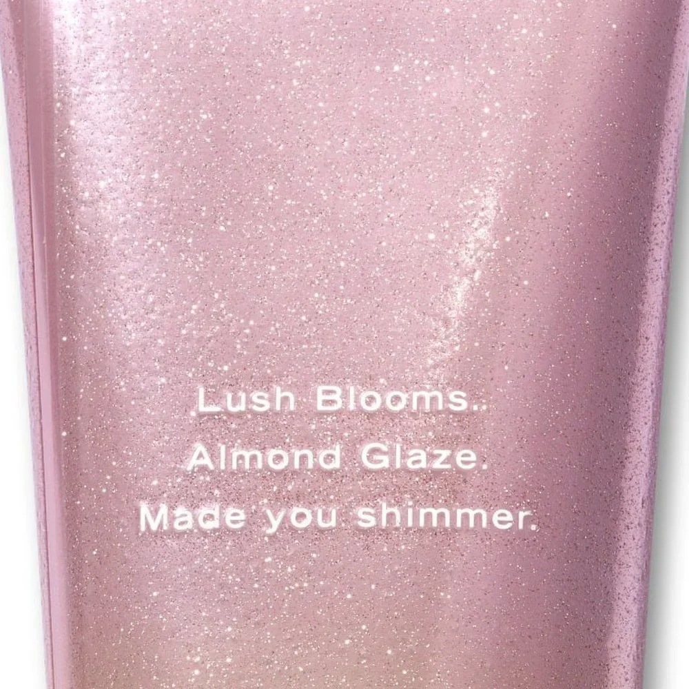 - VS FRAGRANT BODY LOTION VELVET PETALS SHIMMER NEW